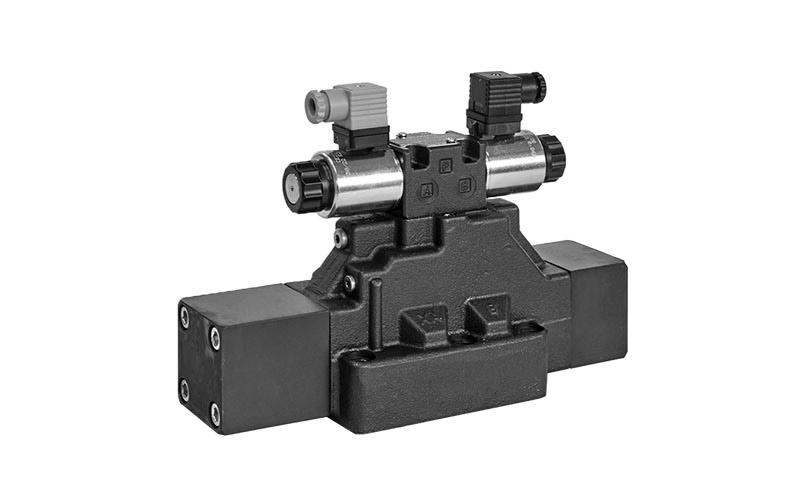 Proportional directional valves, pilot operated