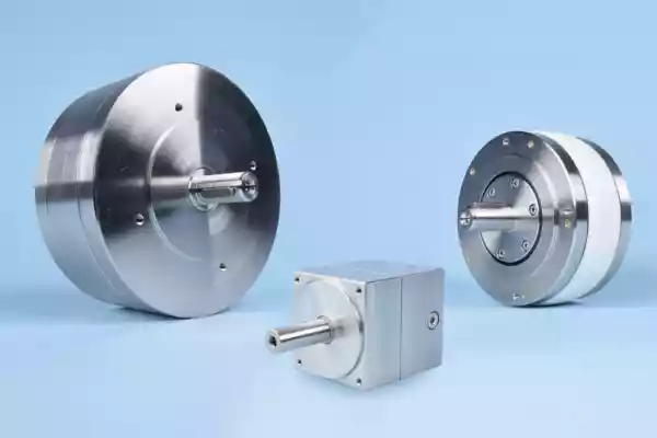 WATER RESISTANT COMPACT PISTON AIR MOTOR